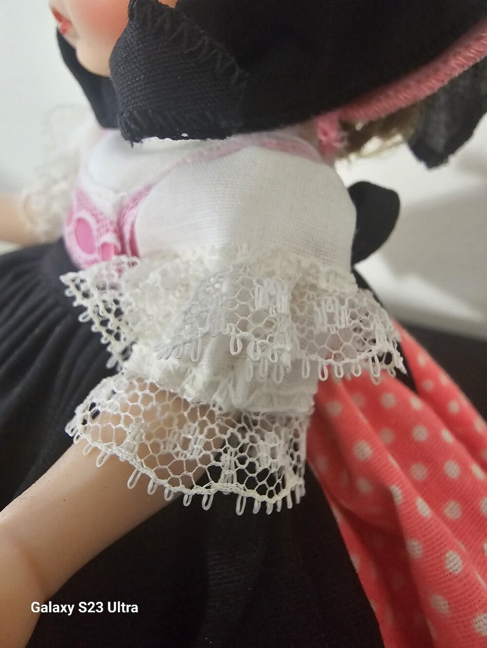 YUGOSLAVIA DOLL - Picture 14 of 14